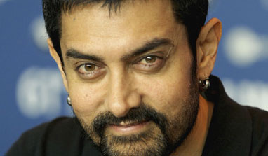 I`d love to do Rajkumar Hirani`s film: Aamir